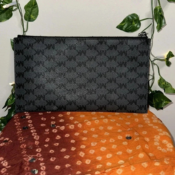 Michael Kors Wristlet - Picture 2 of 3